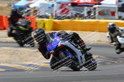 media/Apr-09-2022-SoCal Trackdays (Sat) [[c9e19a26ab]]/Turn 2 (1140am)/